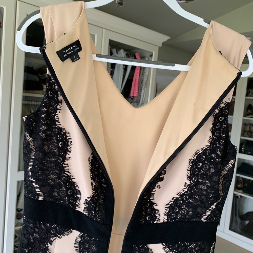 TAHARI lace pencil dress - Picture 7 of 11